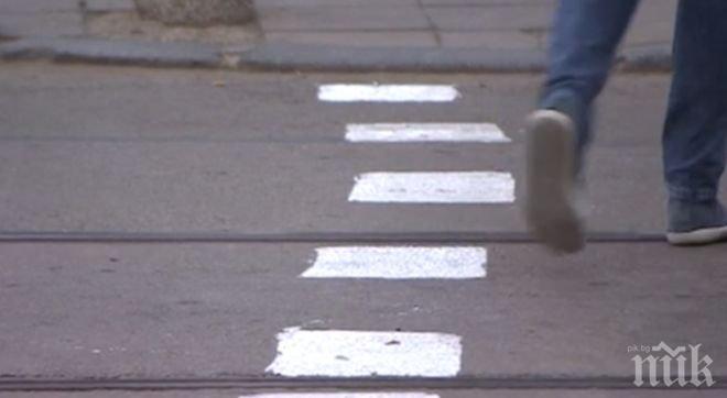Жена е блъсната на пешеходна пътека в Добрич