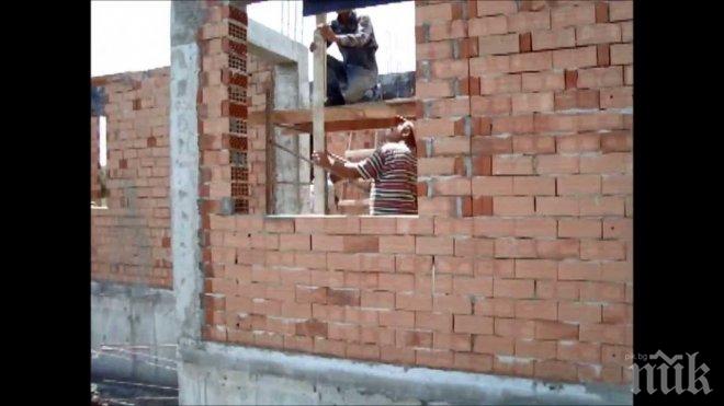 Спешно укрепват ограда на гимназия в Благоевград