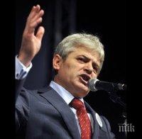 Лидерът на най-голямата албанска партия Али Ахмети поиска датата на изборите да се определи с консенсус