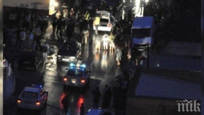 ИЗВЪНРЕДНО в ПИК! Кърваво меле в Благоевград: Роми се млатиха с брадви и колове, мъж бере душа в болница