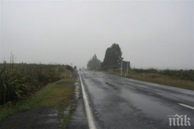 Мокри са пътните настилки в Габровско
