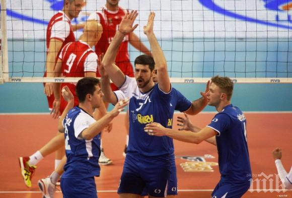 Левски поднесе сензацията за радост на 3000 свои фенове в Арена Армеец
