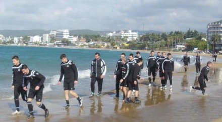 локомотив пловдив тренира средиземноморски плаж