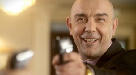 сатирата изригна милото тъпанар