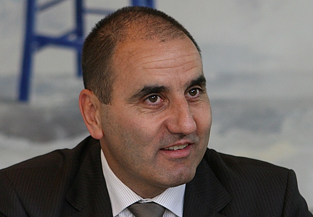 Цецо и Куката сядат в стола на богатството