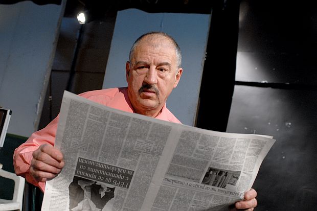 Поппандов: В кабинета на Милото имат 3 портрета на Бойко 