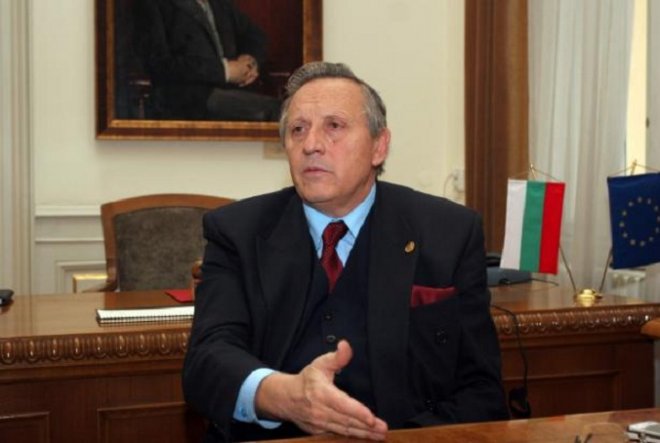 Акад. Воденичаров: Дянков е много стиснат