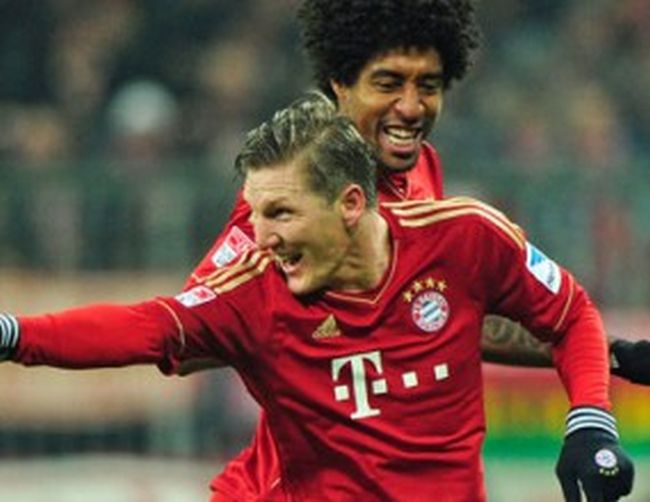 Байерн сгази жалкия Шалке и гледа към Салатиерата