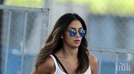 гаджето гришо обича клати дупето снимка