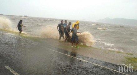 броят загиналите силната историята фиджи буря