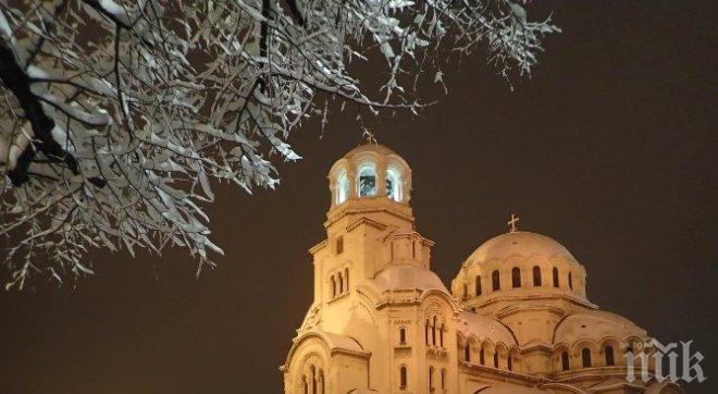 Тайни подземни тунели се кръстосват под Александър Невски