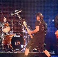 Metallica пуска запис от окървавената парижка зала благотворително