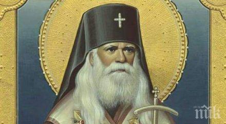 предстои тържественото прославление богучарски архиепископ серафим софийски чудотворец