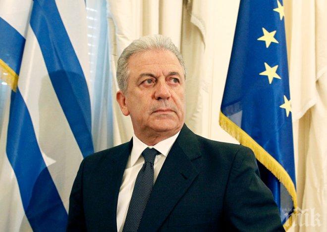 Еврокомисарят Димитрис Аврамопулос: Миграционната система на ЕС може да се разпадне след 10 дни
