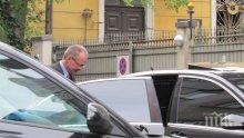 ГРЪМНА СТРАШЕН СКАНДАЛ! Лозан Панов пръска стотици хиляди за камериерки! Шефът на ВКС разпилял над 1 милион лева за бази в Лозенец и Паничище!