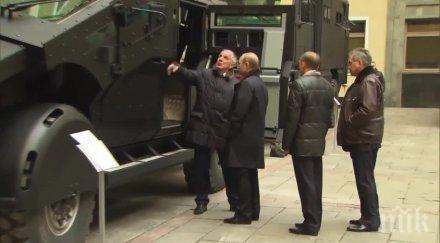 путин запозна чудовището новата бойна машина нарича наказателя минава минно поле вижте видео