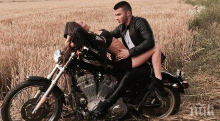 галин докато мислят гей нагушках хубавите певици