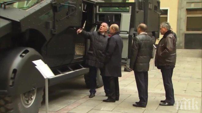 ПУТИН СЕ ЗАПОЗНА С ЧУДОВИЩЕТО! Новата бойна машина се нарича Наказателя. Минава през минно поле! ВИЖТЕ Я! (видео)