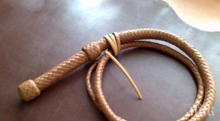 рияд осъди атеист 2000 удара камшик затвор