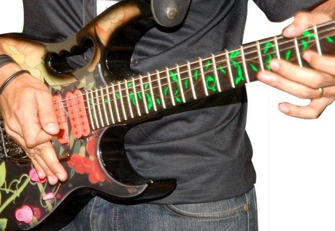 1,3 млн. долара за уникални китари на търг в Ню Йорк