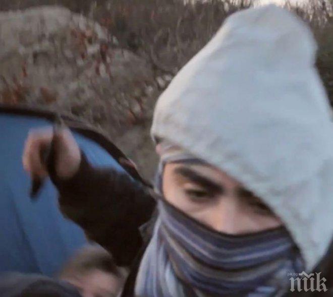 Албания: Нито отваряме, нито затваряме границата за бежанци