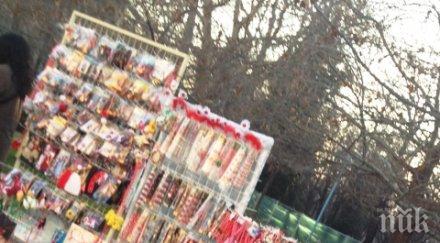 закичваме мартеница сме здрави засмени