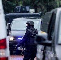 Двама полицаи бяха убити, а 35 души ранени при експлозия в Турция (обновена)