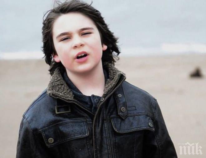 Българче от Ню Йорк ни поздравява с новата си песен Не давайте България  (видео)