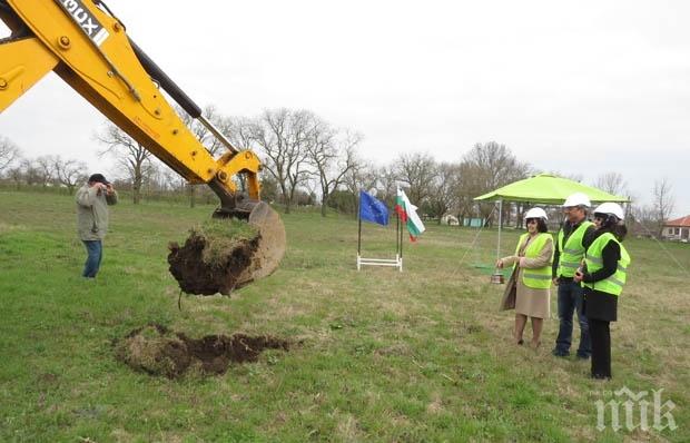 Строители блокираха за половин час международния път към Румъния