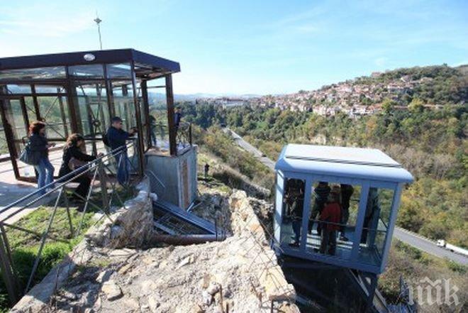 Три панорамни асансьора ще ни показват старо Търново