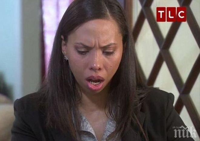 РАЗТЪРСВАЩО! Жена издирва биологичната си майка 15 години, а 2 години й била колежка. Вижте какво се случи!