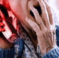 МВР алармира: Ало измамници удрят наивни жени за 8 март