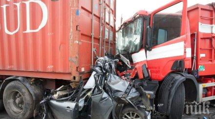 ексклузивно жестоко меле банско катастрофа окървави март жена загина нелеп инцидент снимка обновена