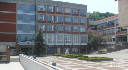 започва кандидатстудентската кампания вту