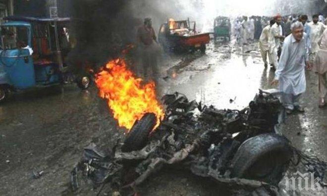 Кола-бомба уби трима полицейски служители в Сомалия
