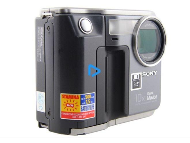 Първият в света дигитален фотоапарат Sony Mavica MVC-FD7