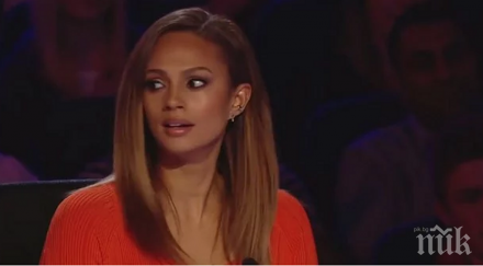 номерът годишна баба шокира абсолютно всички залата