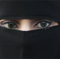 Родители убиха дъщеря си с киселина