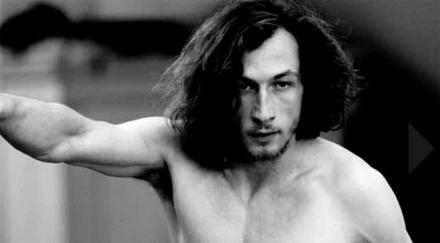 хамлет чисто гол народния театър