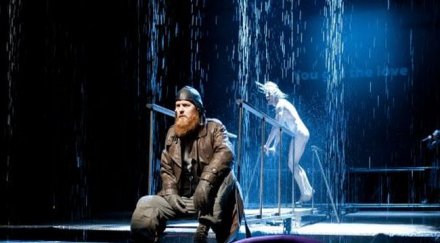 плевнелиев ошашавен голия хамлет