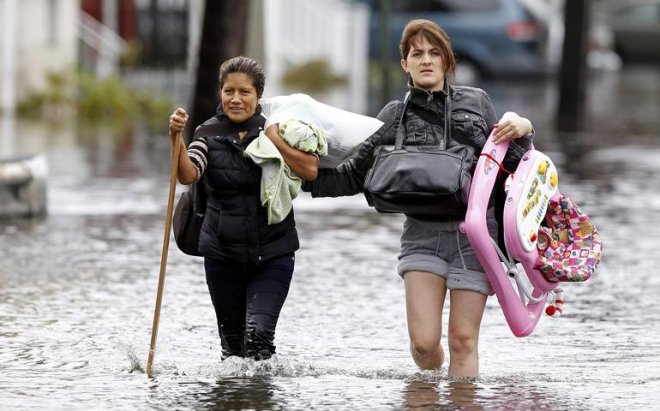 Жертвите на „Санди“ са 74, пет млн. докаминства бедстват без ток 