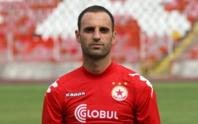 БФС наказва Апостол Попов