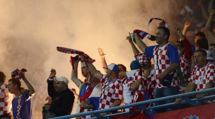 хърватия сърбия играят без гостуващи фенове