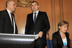 служебно уиски яке костюми шефа софийски имоти