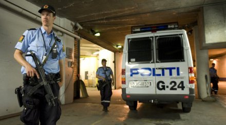 симпатизант десните норвегия заплашвал парламента