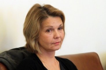 борисов нареди новата шефка дкевр прочисти къщата