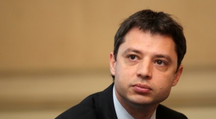 министър добрев трепери митко каратиста