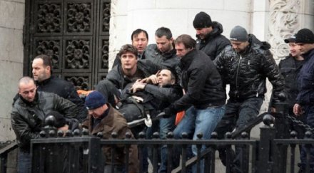 съпругата сестрата баретата движат бизнеса