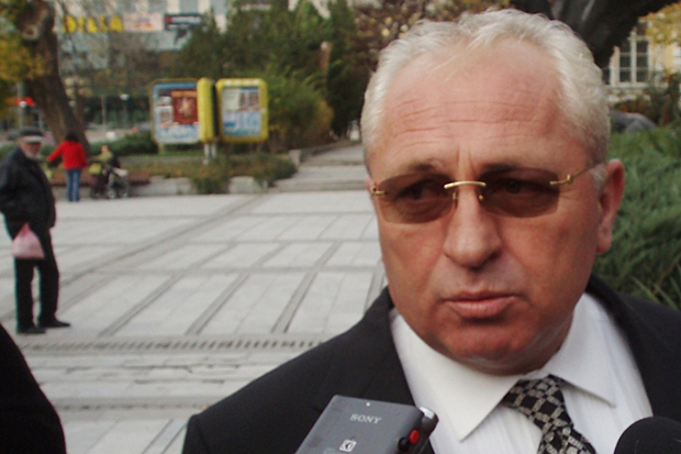 Доган изхвърли скандален депутат от Боянския сарай