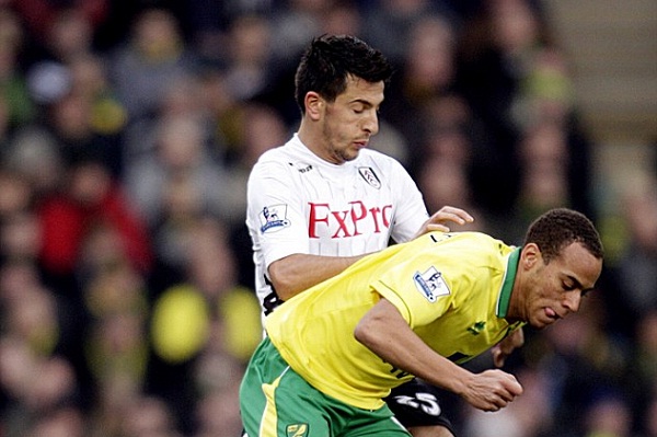 Ритер се кефи от конкуренцията на Манолев във Фулъм